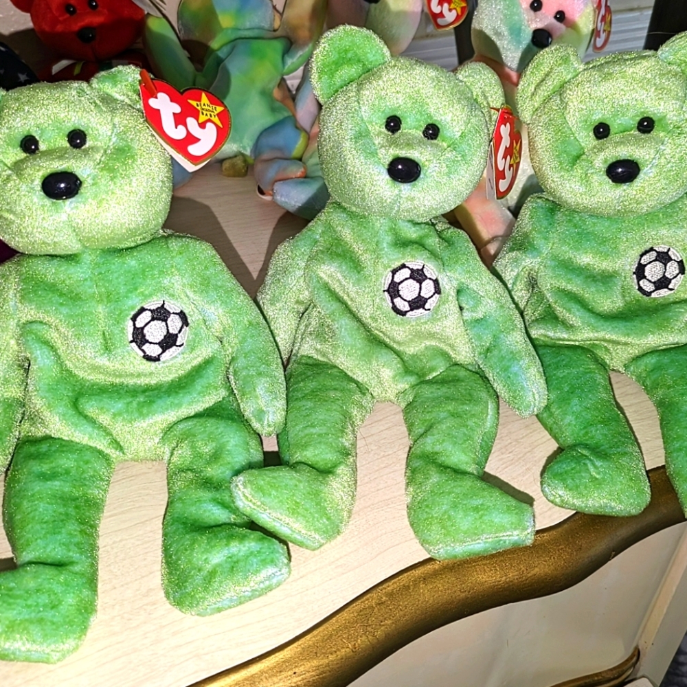 Rare "Kicks" Beanie Baby Ty 1999 – Pristine Condition, "Gasport" Tag Error 🧸✨